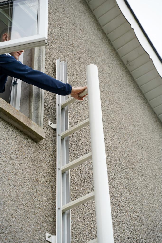 FIREESCAPE Fold-Out Fire Escape Ladder